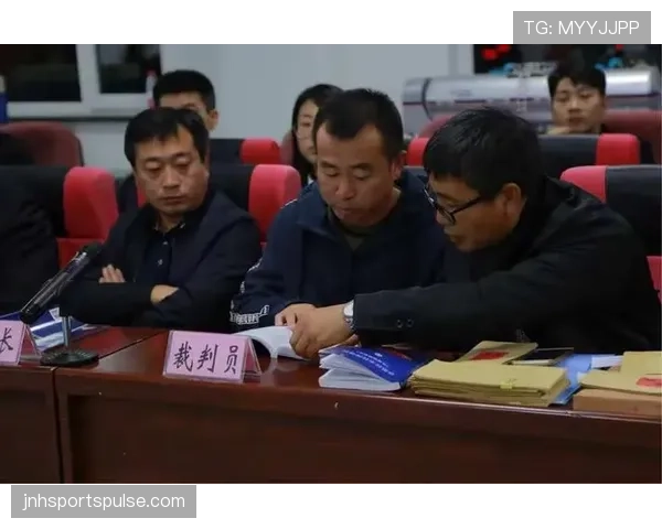 比赛用球的规格要求与裁判验收标准详解 比赛用球的规格要求与裁判验收标准详解